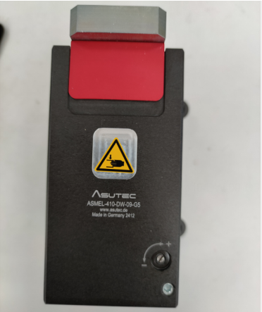 1687681870345011.jpg 1687681852025.jpg